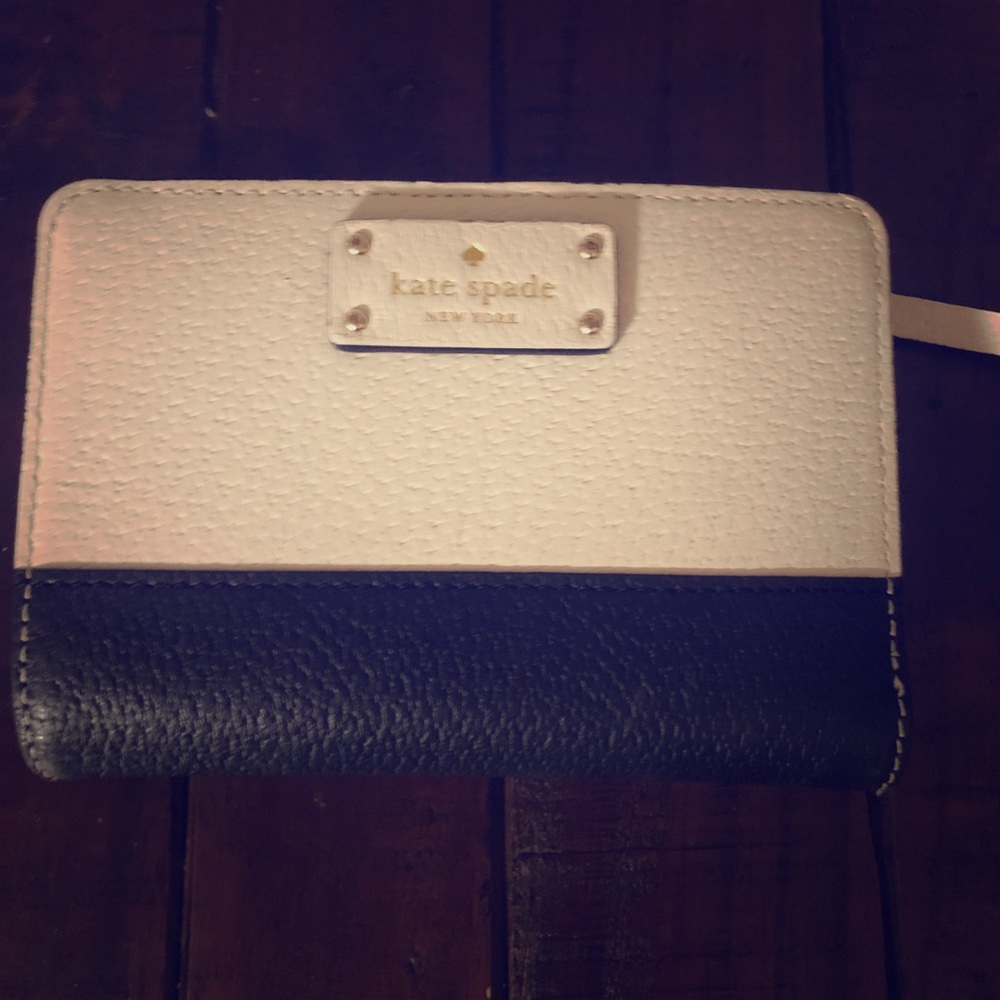 KATE SPADE WALLET